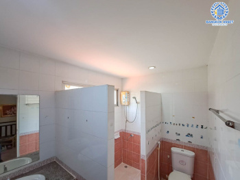 *****ทาวน์เฮ้าส์มือสอง ย่านสมุทรสาคร ม.วิเศษสุขนคร สีฟ้า พระราม2 หลังมุม ติดสวนสาธารณะ เนื้อที่มากถึง 27.9 ตร.ว. ฟังก์ชันจัดเต็มถึง 4 ห้องนอน 2 ห้องน้ำ ต่อเติมเต็มทั้งหลัง พร้อมเข้าอยู่ บนทำเลเยี่ยม เชื่อมต่อถ.พระราม 2, ถ.เอกชัย ใกล้โลตัส, เซ็นทรัลพระราม 2 และทางด่วน "ดาวคะนอง"